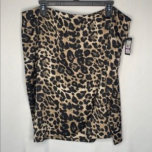 NWT Vince Camuto Cheetah Print Satin Like Skirt